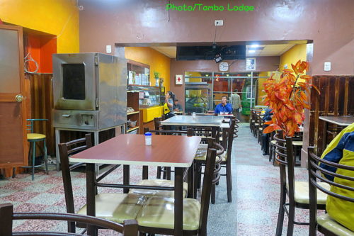 Huancayoのベジ・レストラン El Pueblo