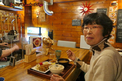 米粉ハンバーガーを始めた野菜Cafe&Bar URAWA BIO