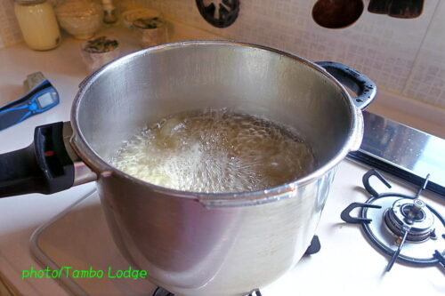 タンボ・ロッジ式米飴の作り方（２）