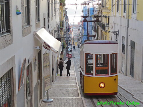 Lisboaのケーブルカーに乗る（１）ビッカ線
