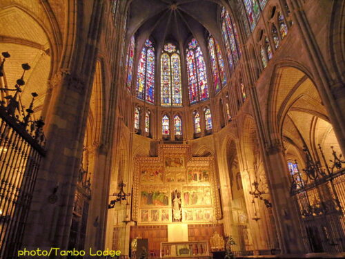 レオン大聖堂（Catedral de León）の美しいステンドグラス
