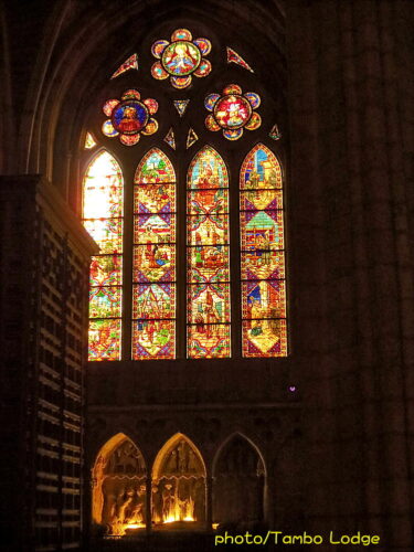 レオン大聖堂（Catedral de León）の美しいステンドグラス