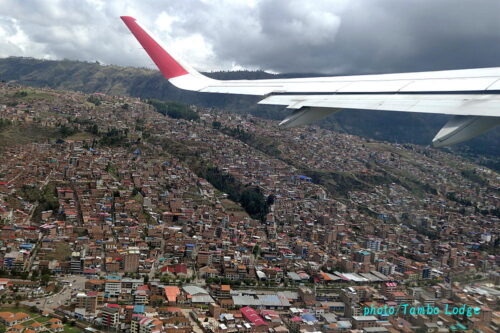 Cuscoから首都のLimaへ飛行機で移動