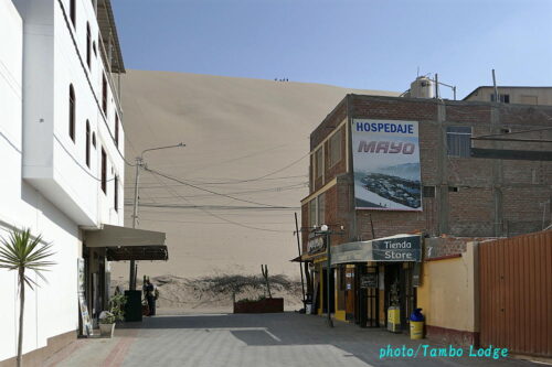 砂漠のオアシス「Huacachina」到着