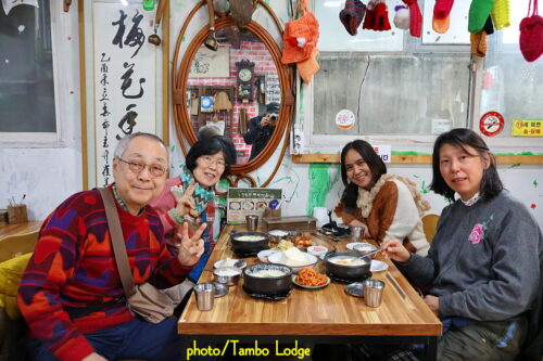 淳昌共用バスターミナル近くの豆腐料理専門店で遅めのランチを