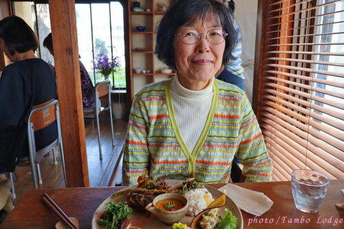超久しぶりに「おいしい薬膳　白牡丹」でランチ