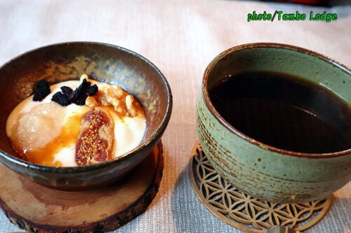 ３回目の秋田大湯温泉、ヴィーガン料理の宿「yuzaka」（１泊目）