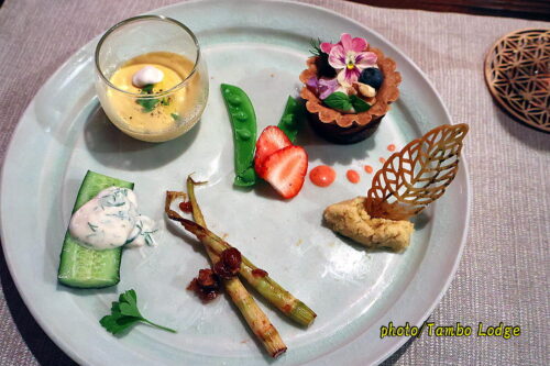 ３回目の秋田大湯温泉、ヴィーガン料理の宿「yuzaka」（２泊目）
