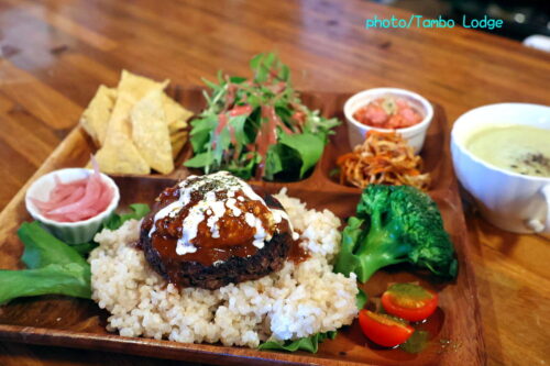 南浦和のMasar’s Cafe でランチをいただく