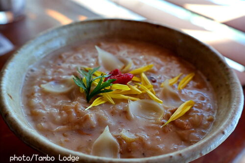 おいしい薬膳「白牡丹」で今年初のランチ