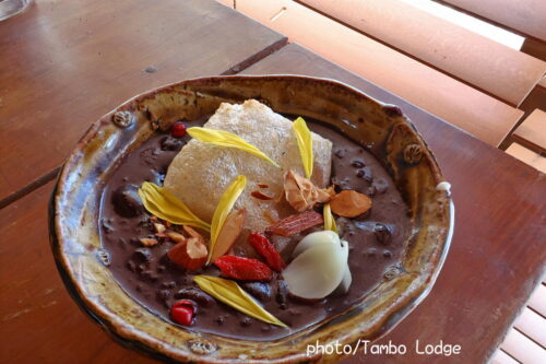 おいしい薬膳「白牡丹」で今年初のランチ