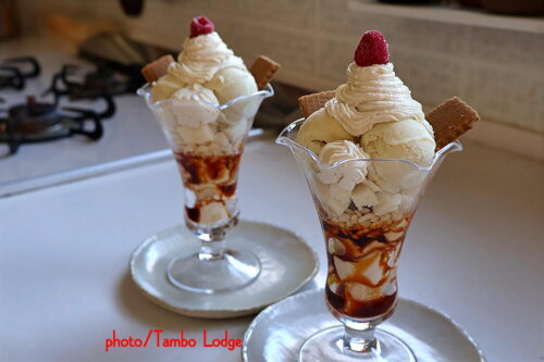 焼き芋アイスのパフェ、おいしいよ！！