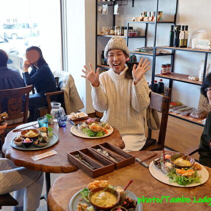 鹿沼の自然食レストラン「Matsu 松」で早春のランチをいただく