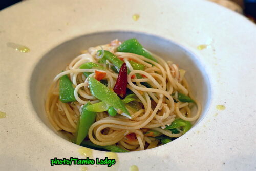 鹿沼の自然食レストラン「Matsu 松」で早春のランチをいただく