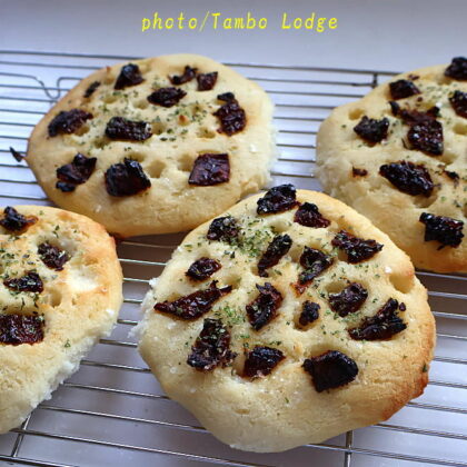 サイリウムハスクを使わない米粉の成型パン試作４回目は「フォカッチャ」