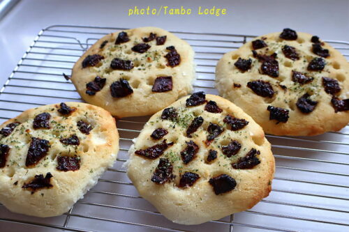 サイリウムハスクを使わない米粉の成型パン試作４回目は「フォカッチャ」